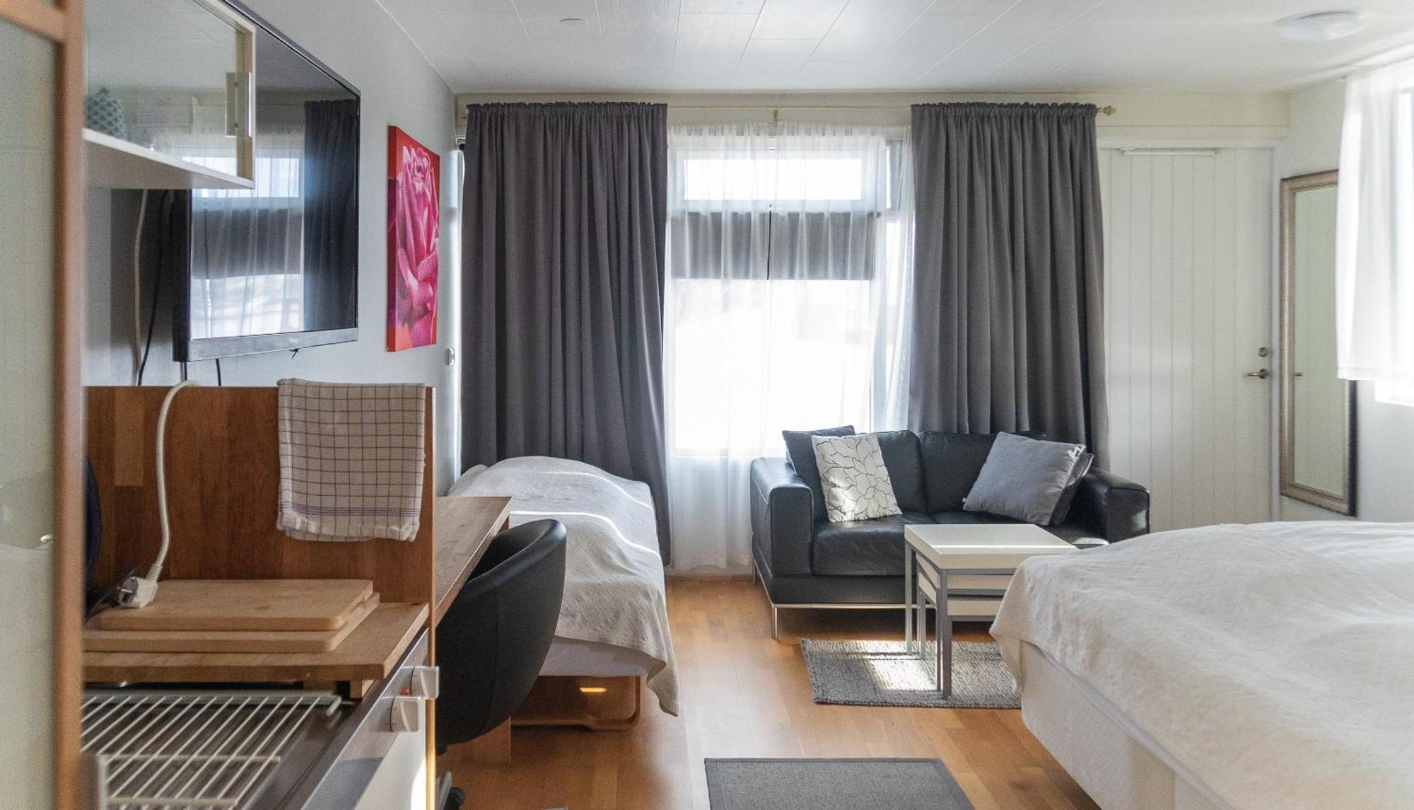 Hotel ดาลวิค ภายนอก รูปภาพ